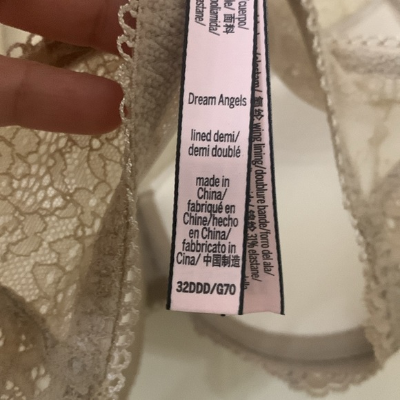 🔥NWOT🔥Victoria’s Secret🔥Dream Angels Lined Demi Nude Bra Size 32DDD - Picture 5 of 7